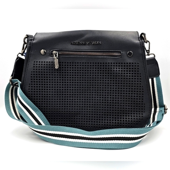 Adrienne Vittadini Handbags - ADRIENNE VITADINNI Black messenger bag with adjustable strap